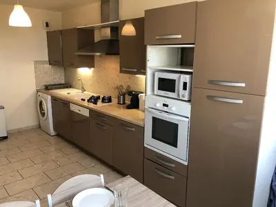 Cuisine ou kitchenette dans l'établissement Chambre Privée en Colocation Villeurbanne Métro Bonnevay
