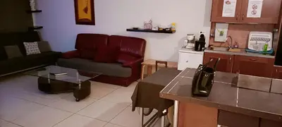 Cuisine ou kitchenette dans l'établissement appartement 2 chambres fonctionnel a faire 2 pas du metro