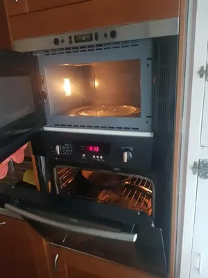 Cuisine ou kitchenette dans l'établissement appartement 2 chambres fonctionnel a faire 2 pas du metro