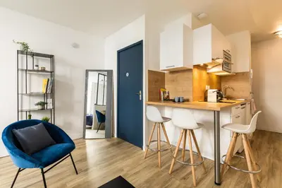 Cuisine ou kitchenette dans l'établissement DIFY Victoire