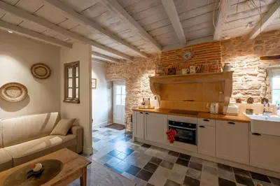 Cuisine ou kitchenette dans l'établissement Château de Champ-Renard