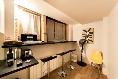 Cuisine ou kitchenette dans l'établissement All in Lyon | Suite de charme - cœur du Vieux Lyon