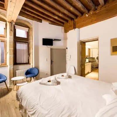All in Lyon | Suite de charme - cœur du Vieux Lyon