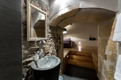 Salle de bains dans l'établissement La Suite Miroirs - Plein cœur du Vieux Lyon