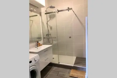 Salle de bains dans l'établissement Côté Cour Lyon Part Dieu