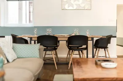 Coin salon dans l'établissement All in Lyon | Grand appartement central à Lyon