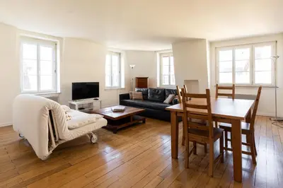 Télévision ou salle de divertissement dans l'établissement DIFY Palais - Cordeliers