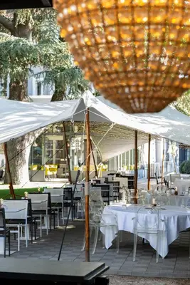 Restaurant ou autre lieu de restauration dans l'établissement Maison D'Anthouard