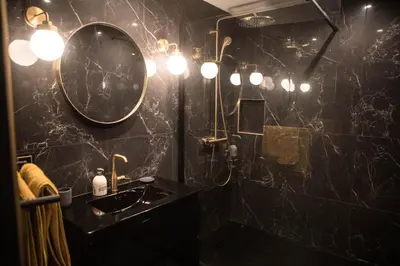 Salle de bains dans l'établissement Superbe Appartement avec Jacuzzi...