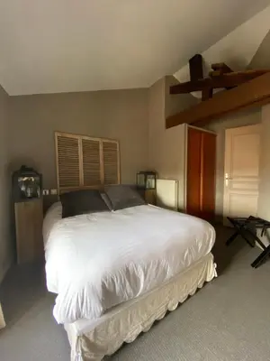 Un ou plusieurs lits dans un hébergement de l'établissement Hôtel de la Tour