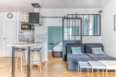 Cuisine ou kitchenette dans l'établissement GuestReady - T1 BIS - Cosy and Lovely