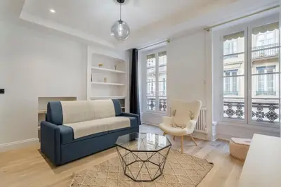 Coin salon dans l'établissement Superb apartment in the heart of the peninsula - Air-conditioned