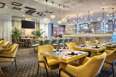 Restaurant ou autre lieu de restauration dans l'établissement Hotel Gatsby by HappyCulture