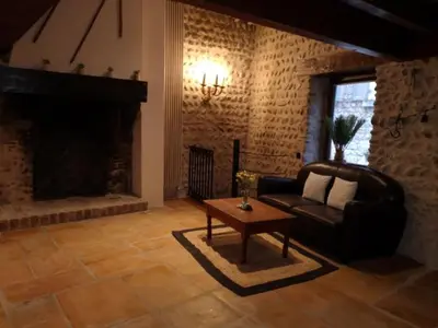 Coin salon dans l'établissement Maison Pérouges spa