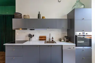 Cuisine ou kitchenette dans l'établissement LE COURSIVE - Charmant T2 à Villeurbanne