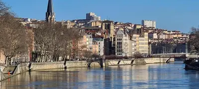 Vue sur la rivière ou le fleuve situé(e) à proximité de l'appartement