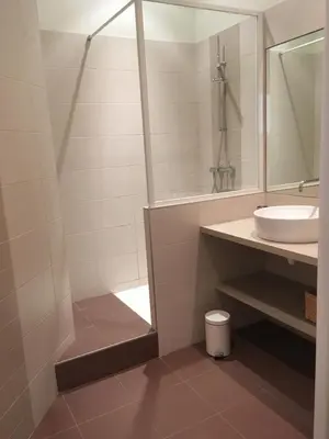 Salle de bains dans l'établissement DIFY Le Velvet - Bellecour