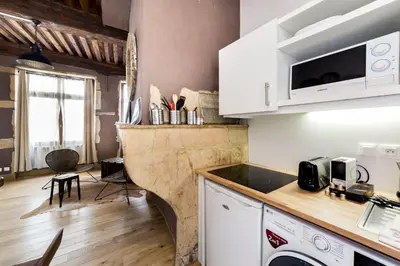 Cuisine ou kitchenette dans l'établissement All in Lyon | Studio authentique Vieux Lyon