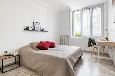 Un ou plusieurs lits dans un hébergement de l'établissement Le Steel-Appart Cosy-Parking-WIFI-NETFLIX
