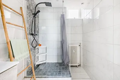 Salle de bains dans l'établissement Le Steel-Appart Cosy-Parking-WIFI-NETFLIX