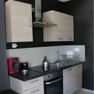 Cuisine ou kitchenette dans l'établissement Maison Lumineuse à Boulieu