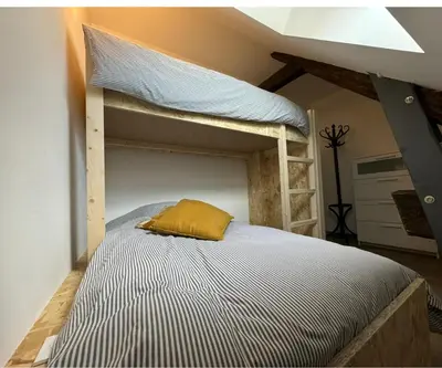 Un ou plusieurs lits dans un hébergement de l'établissement Maison Lumineuse à Boulieu