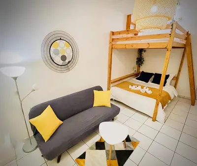 Un ou plusieurs lits dans un hébergement de l'établissement STUDIO VAISE 1 DANS 69009 LYON