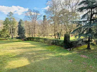 Jardin de l'établissement 32EG faculté médecine, hôpitaux, vinatier