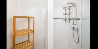 Salle de bains dans l'établissement Le Saint Mo' - Joli appartement tout confort au coeur de Monplaisir