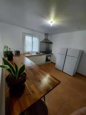 Cuisine ou kitchenette dans l'établissement K&N - Maison à partager avec d'autres voyageurs - Chambre privée - Jardin - Balcon