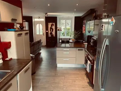 Cuisine ou kitchenette dans l'établissement Maison Auguste