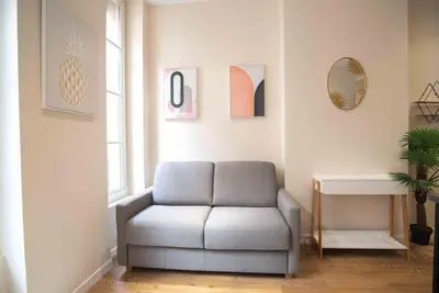 Coin salon dans l'établissement All in Lyon | Studio du Temple des Jacobins