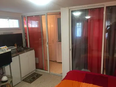 Cuisine ou kitchenette dans l'établissement Studio indépendant à 15 min de Lyon et de vienne.