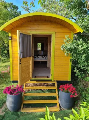 Jardin de l'établissement LES ROULOTTES DU PILAT