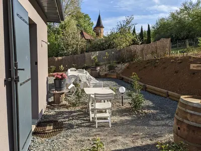 Jardin de l'établissement Chambre double indépendante AVIATEUR au sein du domaine PASSELOUP