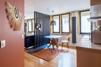 Coin salon dans l'établissement HONORÊ SUITE DU TEMPLE