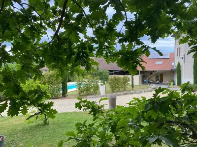 Piscine de l'établissement Les Berouds ou située à proximité