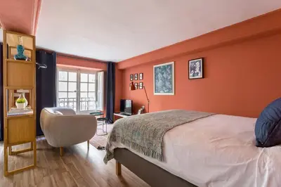 Un ou plusieurs lits dans un hébergement de l'établissement Sainte-Hélène - Furnished apartment Downtown Lyon