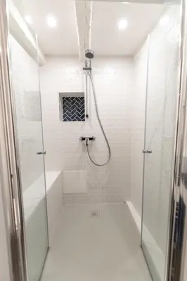 Salle de bains dans l'établissement CONFORTABLE 2 PIÈCES AU CŒUR DU CENTRE HISTORIQUE