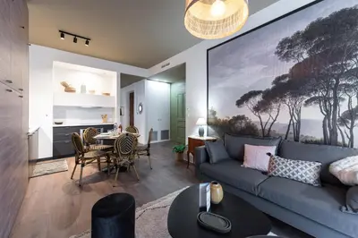 Coin salon dans l'établissement LE SHERWOOD - Magnifique T3 avec bureau