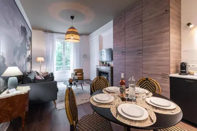 Coin salon dans l'établissement LE SHERWOOD - Magnifique T3 avec bureau