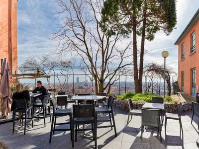 Vue sur la rivière ou le fleuve situé(e) à proximité de l'auberge de jeunesse