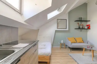 Cuisine ou kitchenette dans l'établissement Cosy pour un week-end ou déplacement pro
