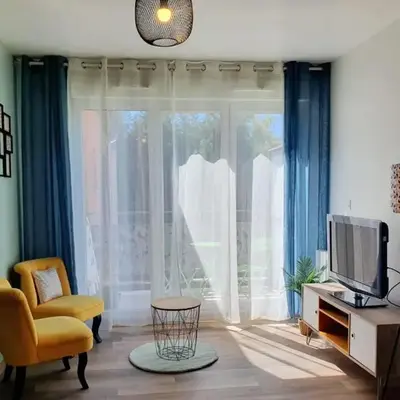 Studio fonctionnel au calme avec garage individuel et balcon