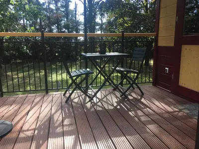 Balcon ou terrasse dans l'établissement La Roulotte des Bords de Saône