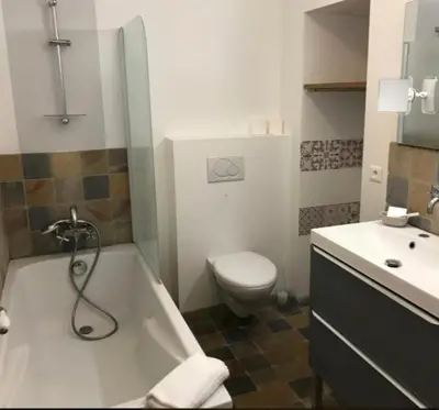 Salle de bains dans l'établissement La Benoîte