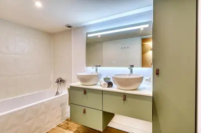 Salle de bains dans l'établissement Nouveau / Canut d'exception au coeur de Lyon
