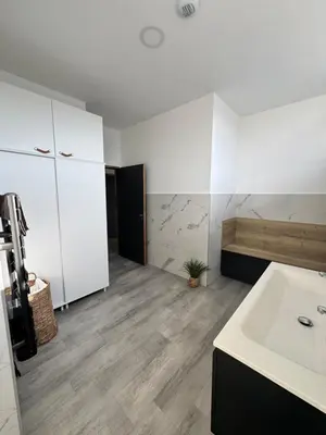 Cuisine ou kitchenette dans l'établissement Loft épuré avec parking privé.