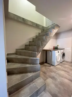 Plan de l'établissement Maison spacieuse avec grand jardin et parking à 20 min de Lyon