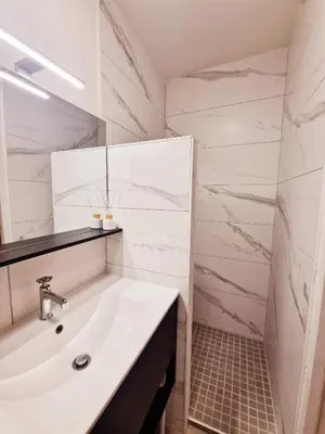 Salle de bains dans l'établissement appartement cosy en centre ville avec terrasse